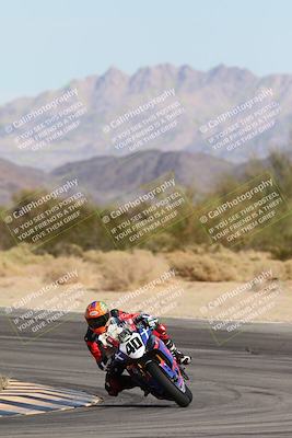 media/Nov-16-2025-Race Pace (Sun) [[8c5fa54630]]/Non Verified Riders (1st 20 Minutes)/2-Turn 10 (1010am)/